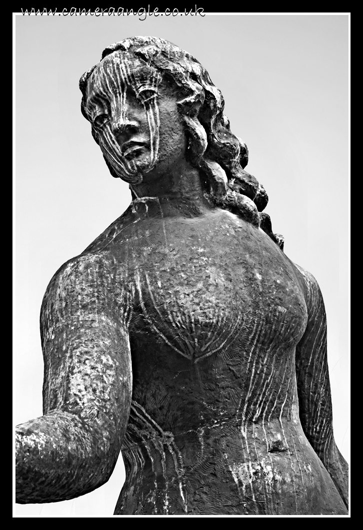 Alexsis Kivi Female Companion Statue
Alexsis Kivi Female Companion Statue Tampere Finland
Keywords: Alexsis Kivi Female Companion Statue Tampere Finland