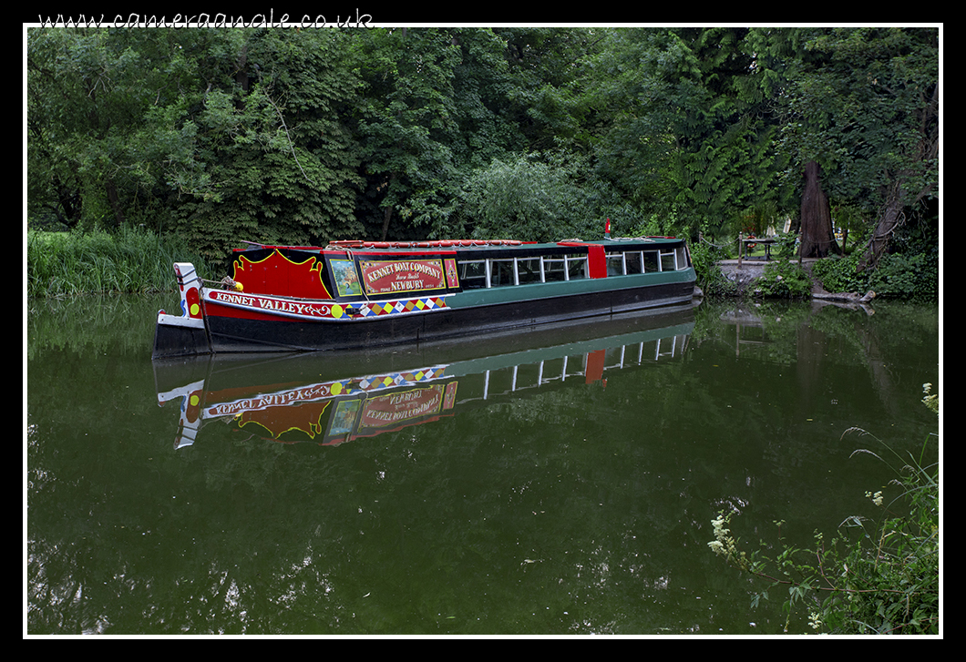 Barge
Keywords: Oxford River Barge