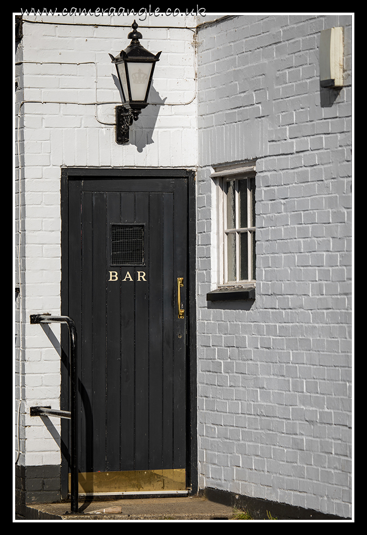 BAR
Keywords: Oxford Bar
