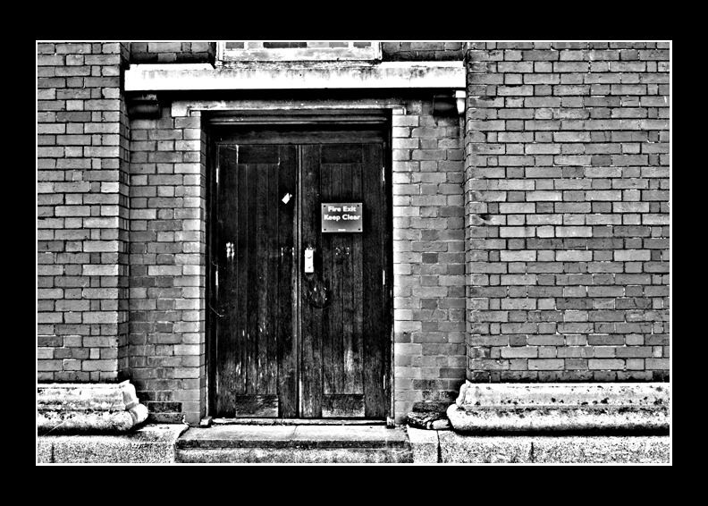 Double Doors
Keywords: door