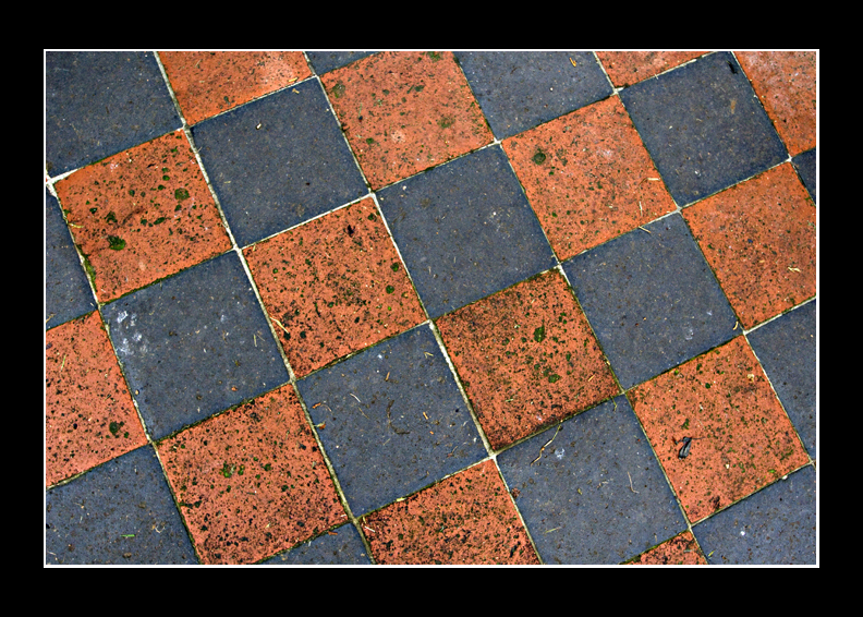 Check mate
Keywords: Tiles 