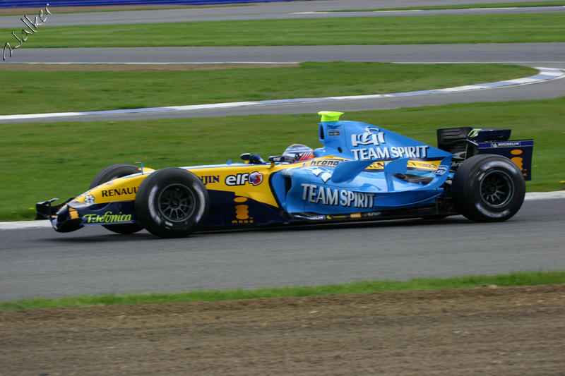 Renault F1 Car
Renault F1 Car, Silverstone testing day, April 27th 2006 
Keywords: Renault F1 Silverstone