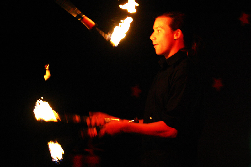 Fire Juggler
A circus performer juggles with fire
Keywords: Circus Performer juggle fire