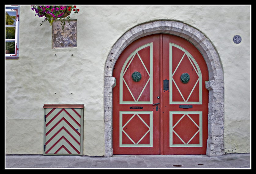 Tallinn House
Tallinn House Front, the houses in Tallinn's old city are very pretty indeed.

Keywords: Tallinn House