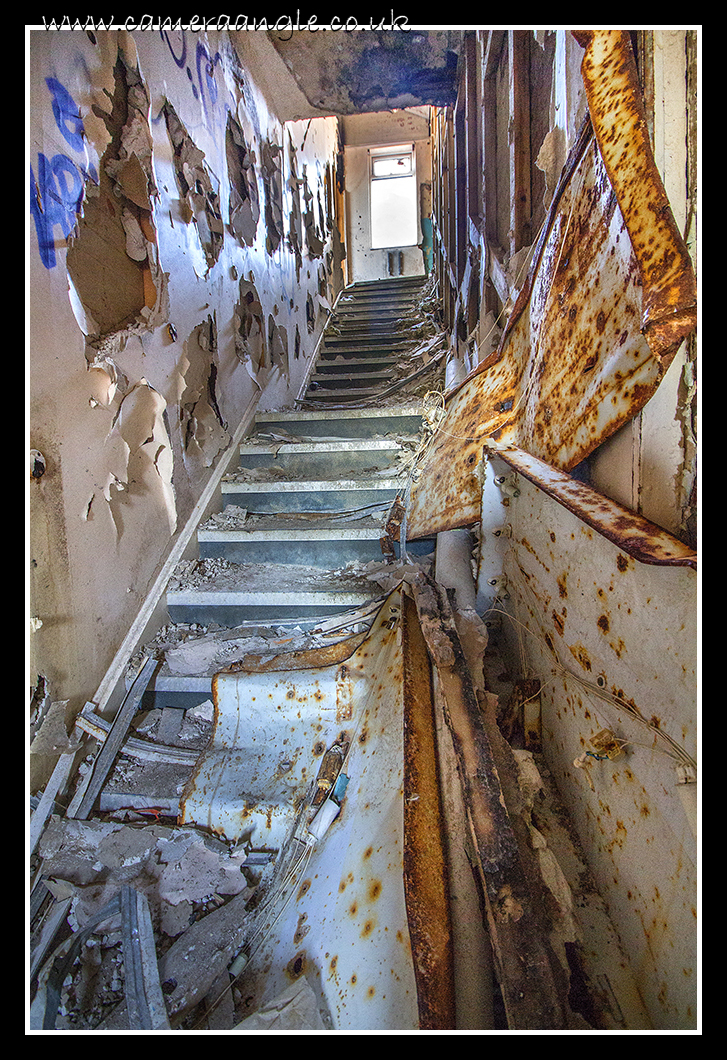 Mind your step
Keywords: Fort Cumberland