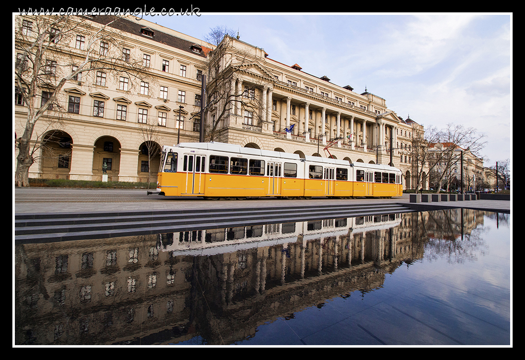 Budapest Parliment Square
Keywords: Budapest Parliment Square