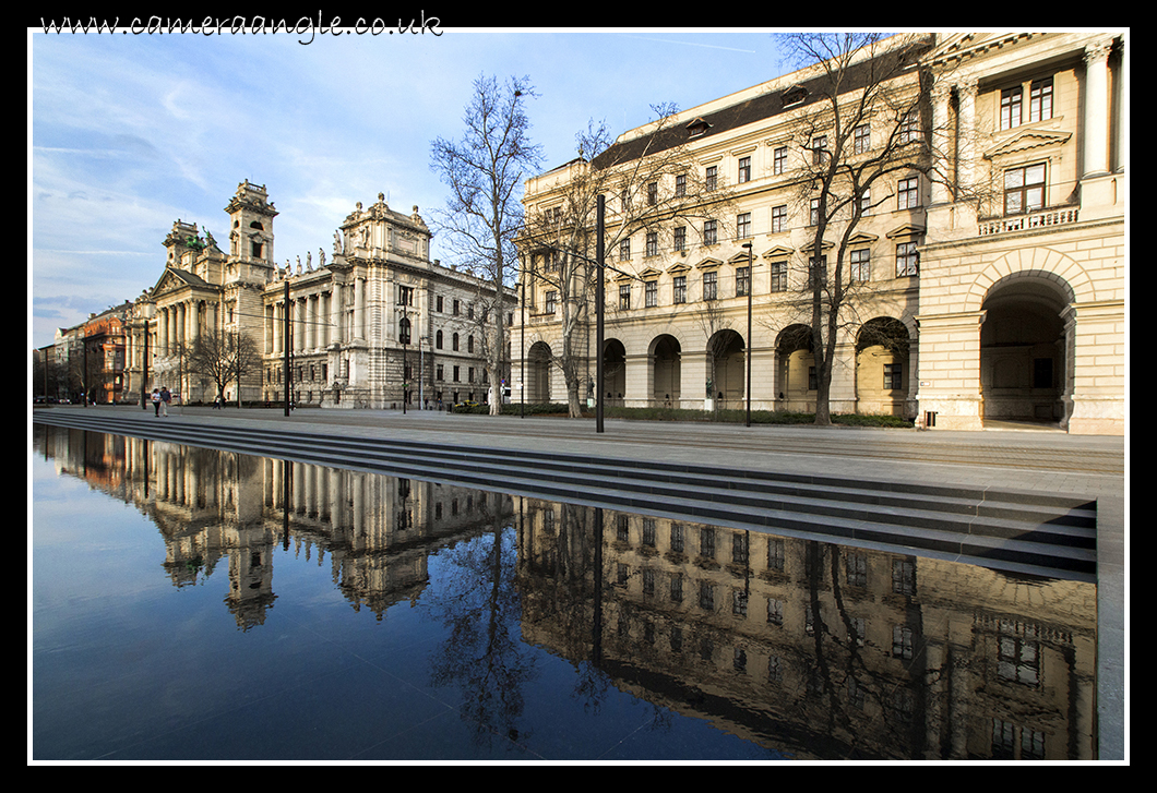 Budapest Parliment Square
Keywords: Budapest Parliment Square