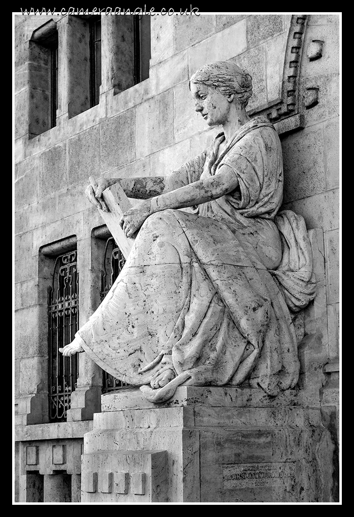 Statue
Budapest Statue
Keywords: Budapest Statue