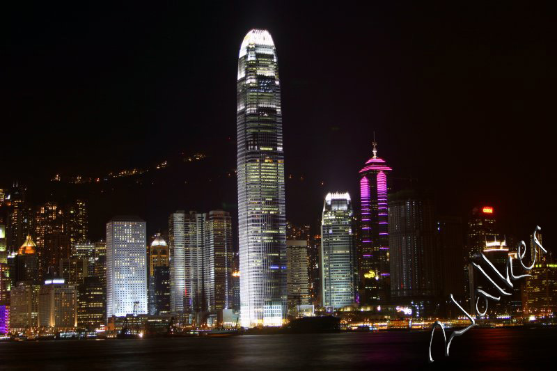 Hon Kong Island at night
