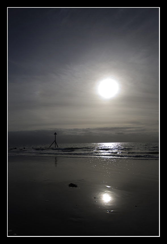 Sundown
A shot of the sun hanging over West Wittering beach
Keywords: West Wittering beach sun sea