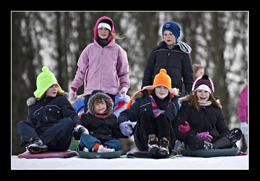 Ready for the off
Britney, Coral, Hannah & Kalina about to takle the slopes. Not sure who the two standing up are.

Keywords: britney coral hannah kalina snow