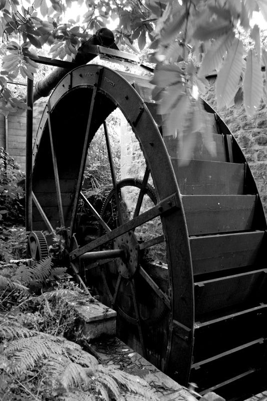A waterwheel
A Waterwheel
Keywords: waterwheel