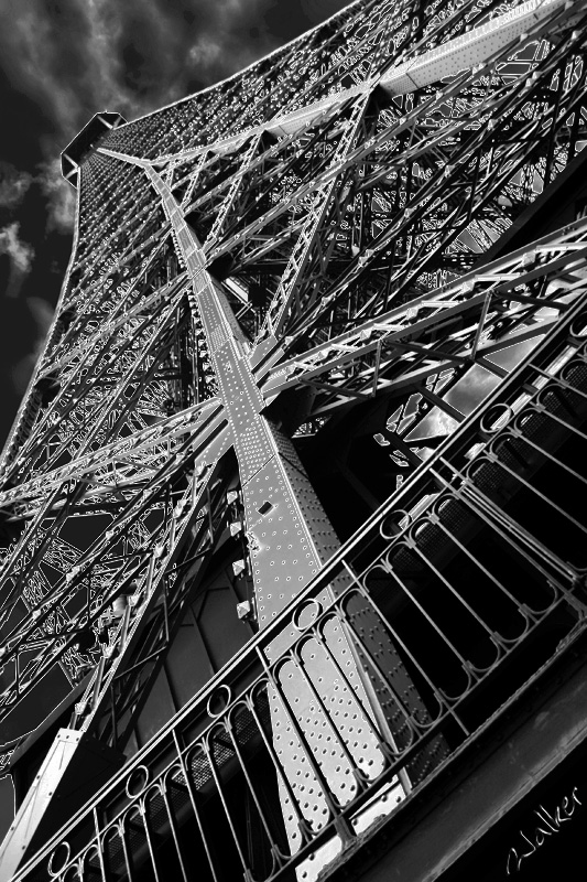 Solarised Eiffel Tower
The Eiffel tower - Solarised :)
Keywords: Eiffel Tower
