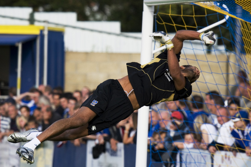 Save!
David James puts one over the bar
Keywords: David James Portsmouth Save