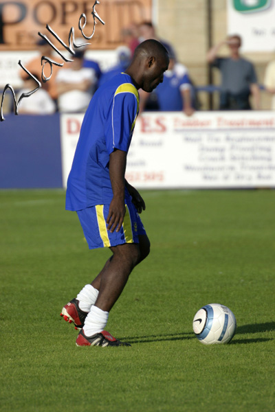 Tresor Lomana Lua Lua
Lua Lua warms up against Havant and Waterlooville
Keywords: Tresor Lomana Lua Lua Portsmouth FC Football