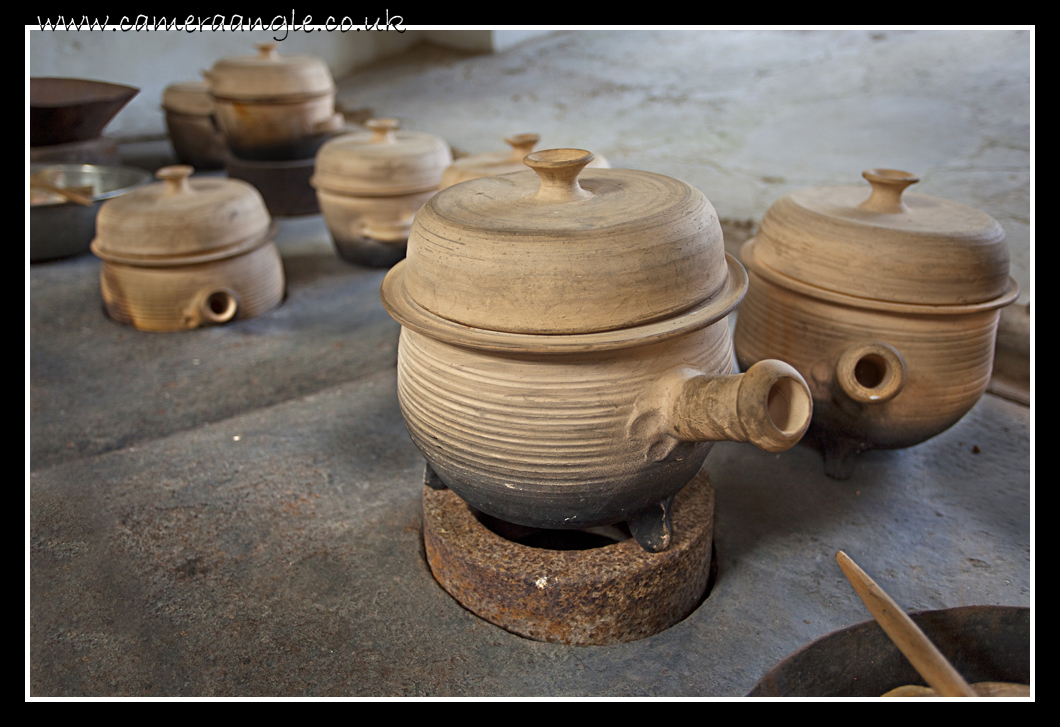 Pots
Pots
Keywords: Pots