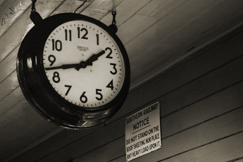 Clock
Clock at the Watercress Line railway station
Keywords: Clock