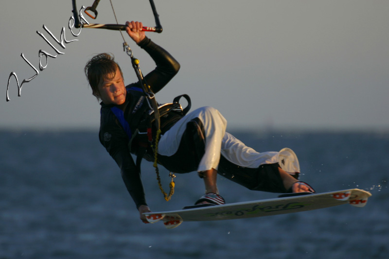 Kite surfer Sam
Sam Light performs another stunt
Keywords: Sam Light Kite Surfer