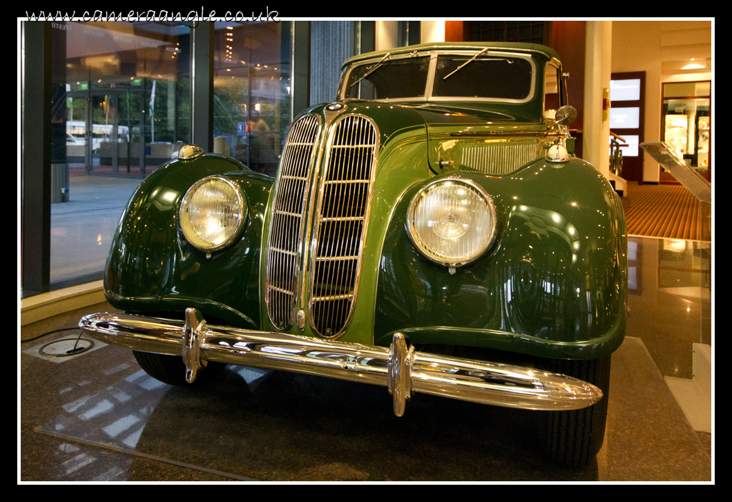 Old BMW
An old BMW sits in a hotel lobby (Westin, Munich - Germany)
Keywords: BMW