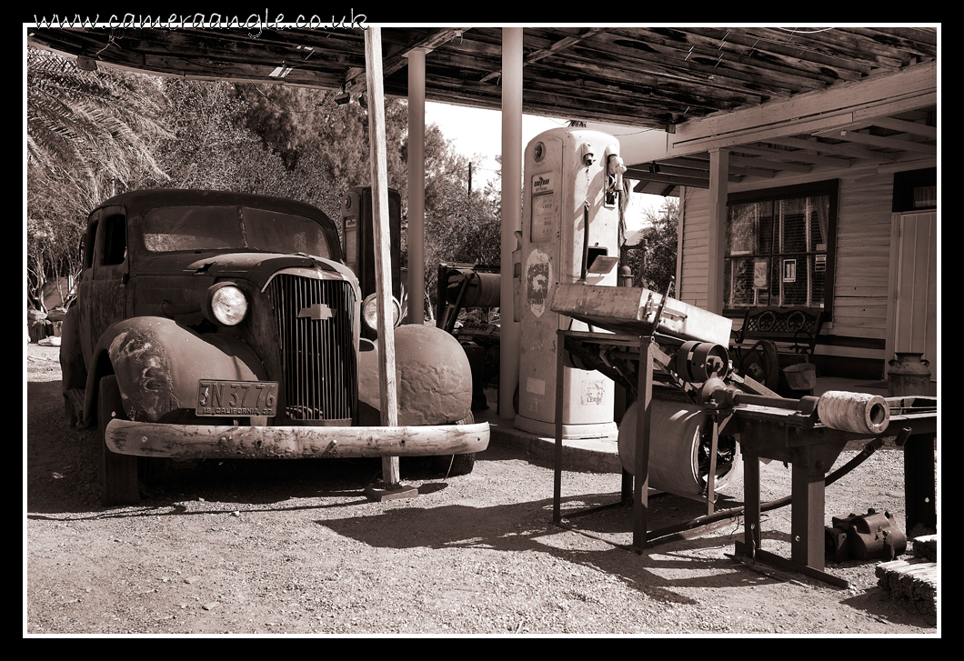 Old Garage
An old garage in Shoshone CA, just outside of Death Valley
Keywords: garage shoshone death valley
