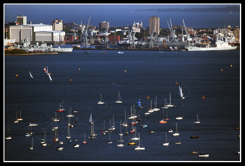 Portsmouth Harbour
Portsmouth Harbour shot from on top of Portsdown Hill
Keywords: Portsmouth Harbour