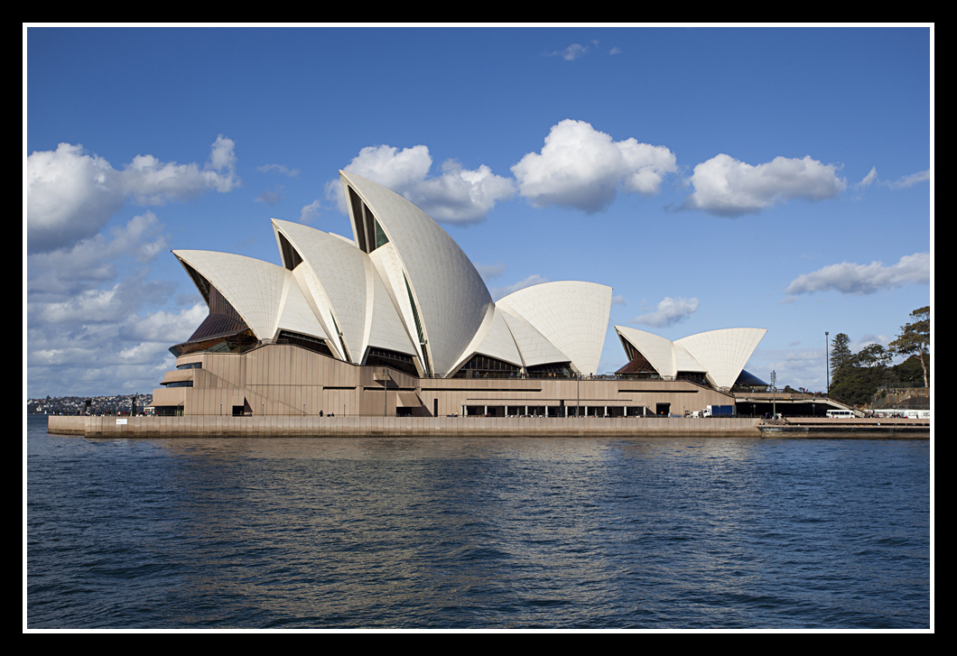 Sydney Opera House
Sydney Opera House
Keywords: Sydney Opera House