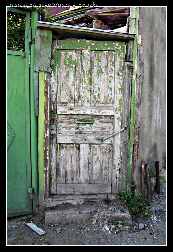 Green Door
Shaky would not be singing about this old house
Keywords: Tbilisi Georgia Green Door