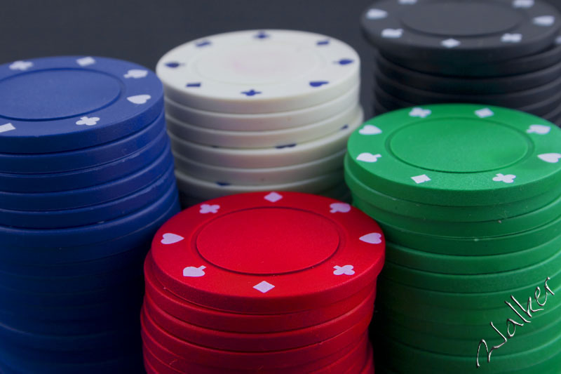 Chips
Not the edible type, poker chips
Keywords: poker chips