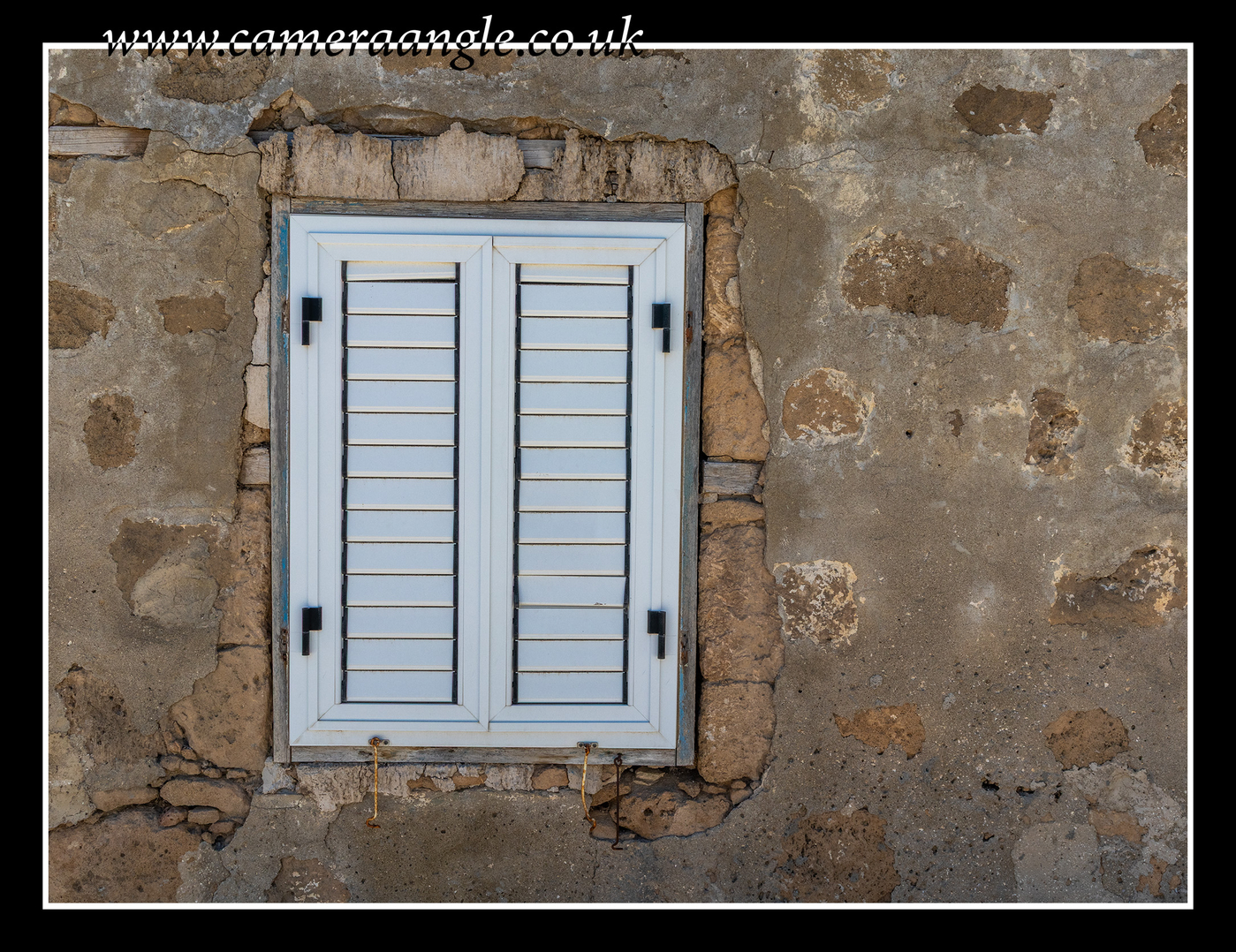 Window
Keywords: Paphos Window