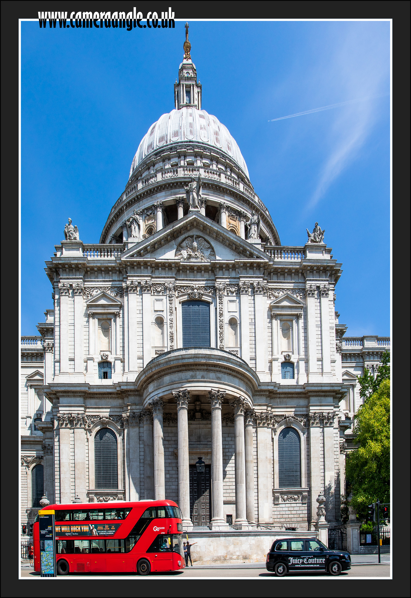 St Pauls London
St Pauls London with a London Bus and London Taxi
Keywords: St Pauls London