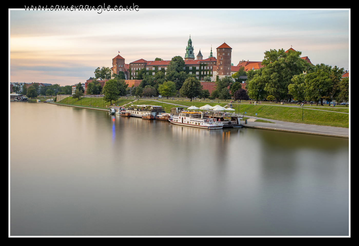 Vistula River & Wawel Castle
Keywords: Vistula River 2019 Krakow Wawel Castle