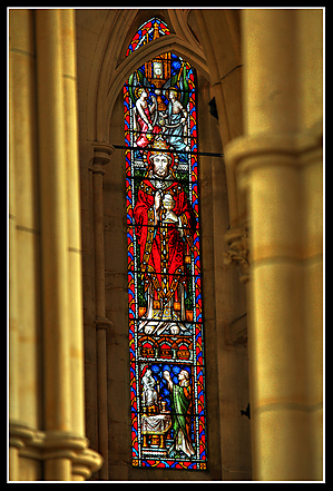 Arundel_Cathedral_Stained_Glass_Window_3.jpg