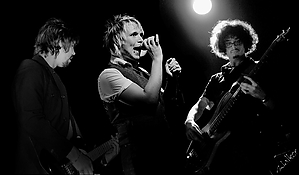 Filename=Band2.jpg
Filesize=120KiB
Dimensions=1000x586
Date added=Aug 28, 2006 Band2.jpg