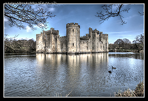 Bodiam__Castle_Winter.jpg