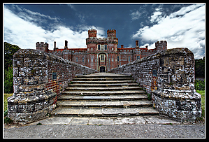 Herstmonceux_Castle_Steps.jpg