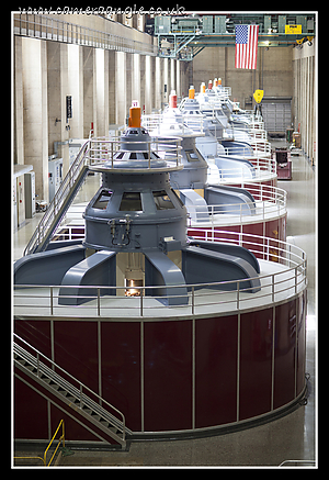 Hoover_Dam_Generators.jpg