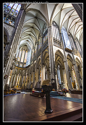 Koln_Cathedral_Pulpit.jpg