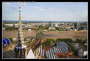 Rhine_and_Hohenzollern_Bridge.jpg