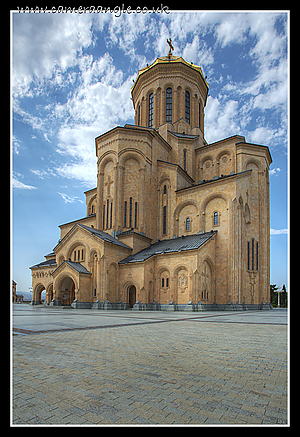 Sameba_Cathedral_Tbilisi_Georgia.jpg