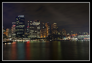 Sydney_Circular_Quay_at_night_IMG_3400.jpg