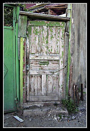 Tbilisi_Georgia_Door.jpg