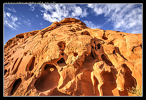 Valley_of_Fire_Porous_Rock_2.jpg