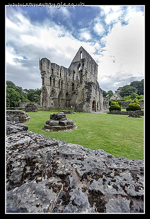 Wenlock_Priory_02.jpg